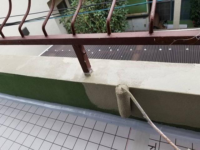 ウレタン防水材の塗布