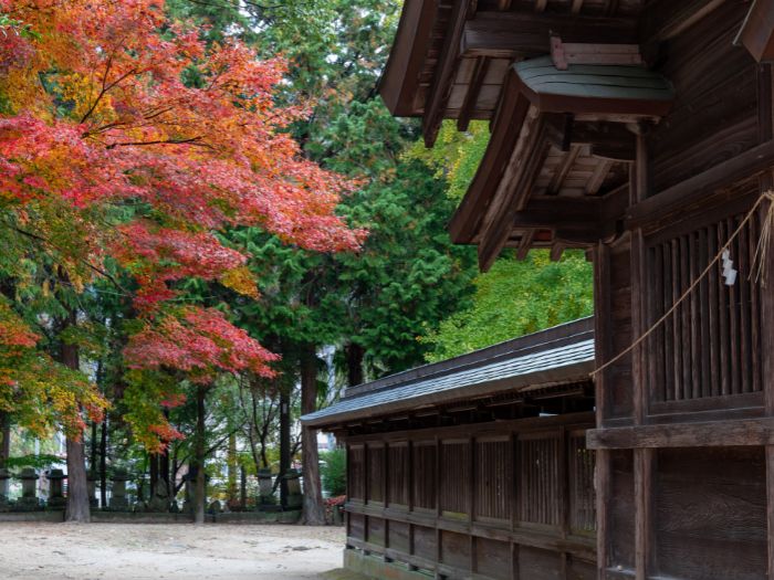 寺社仏閣などの伝統的な建築物
